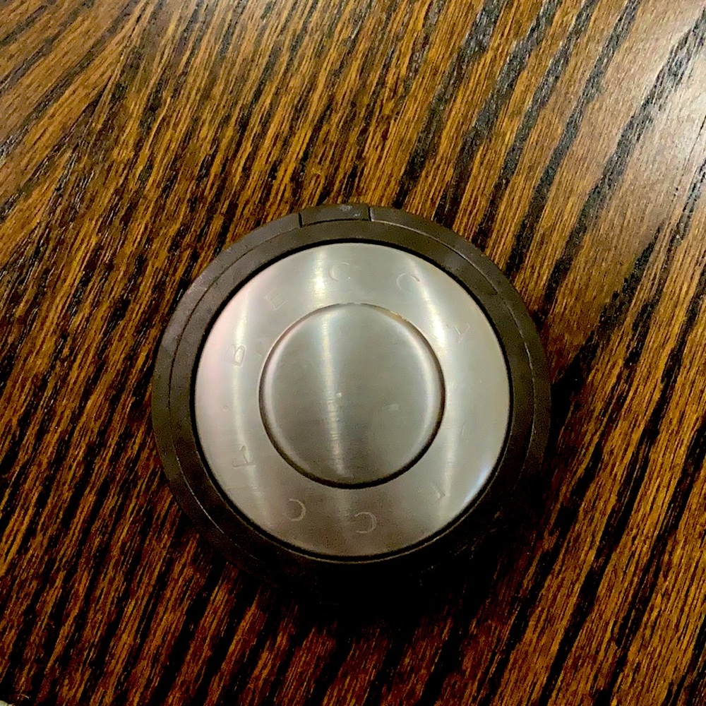 Becca- Gold Pop Highlighter